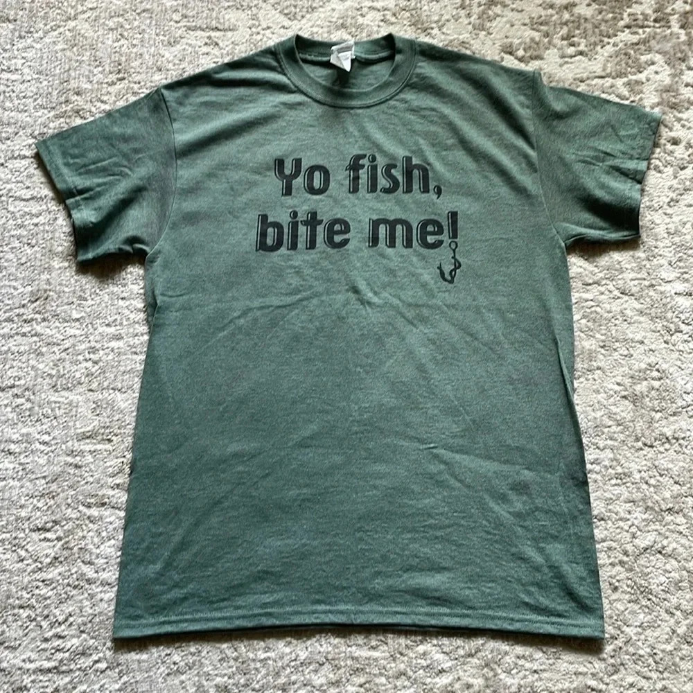 Yo Fish, Bite Me T Shirt Green With Black Lettering Men’s Size Medium New No Tag